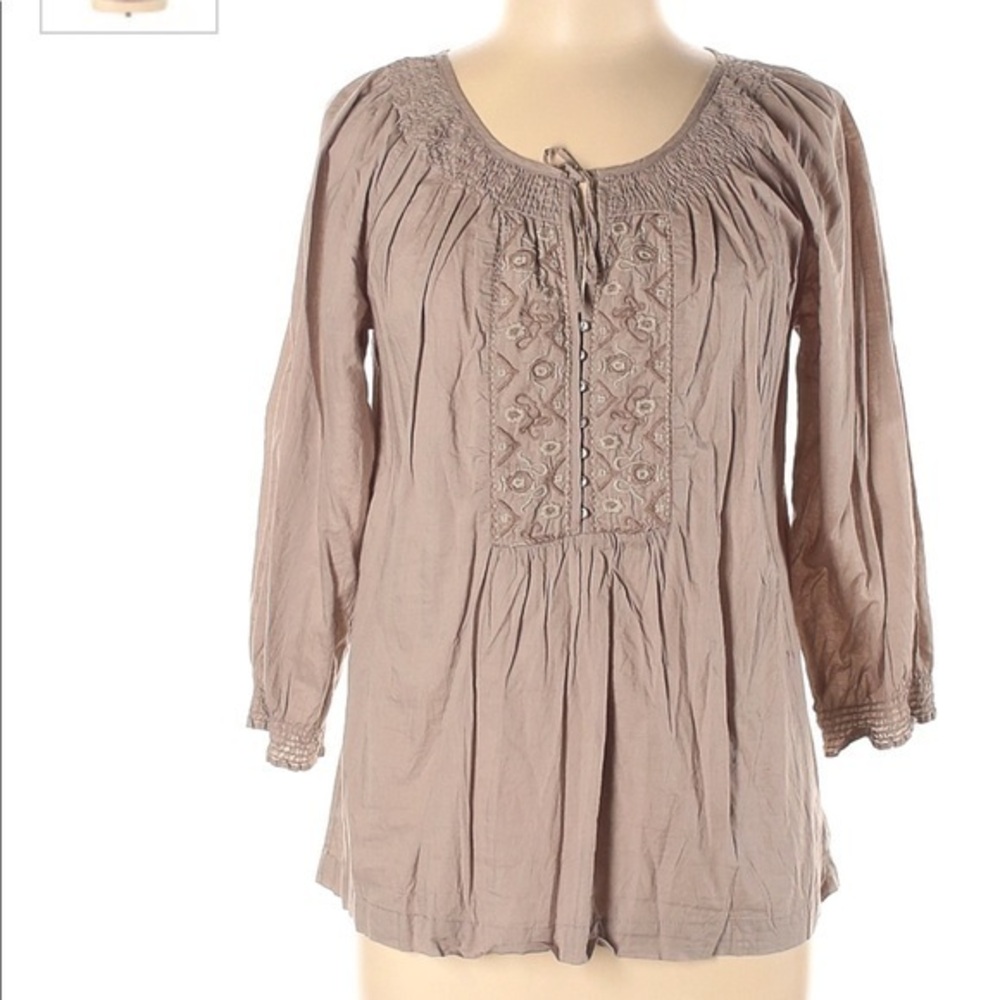 Izod size L blouse tan BOHO 3/4 sleeve embroidered 100% Cotton ruched scoop neck